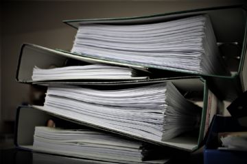 Istituzione di un contributo amministrativo/riconoscimento di cittadinanza jure sanguinis e richieste di certificati di atti formati da oltre 100 anni